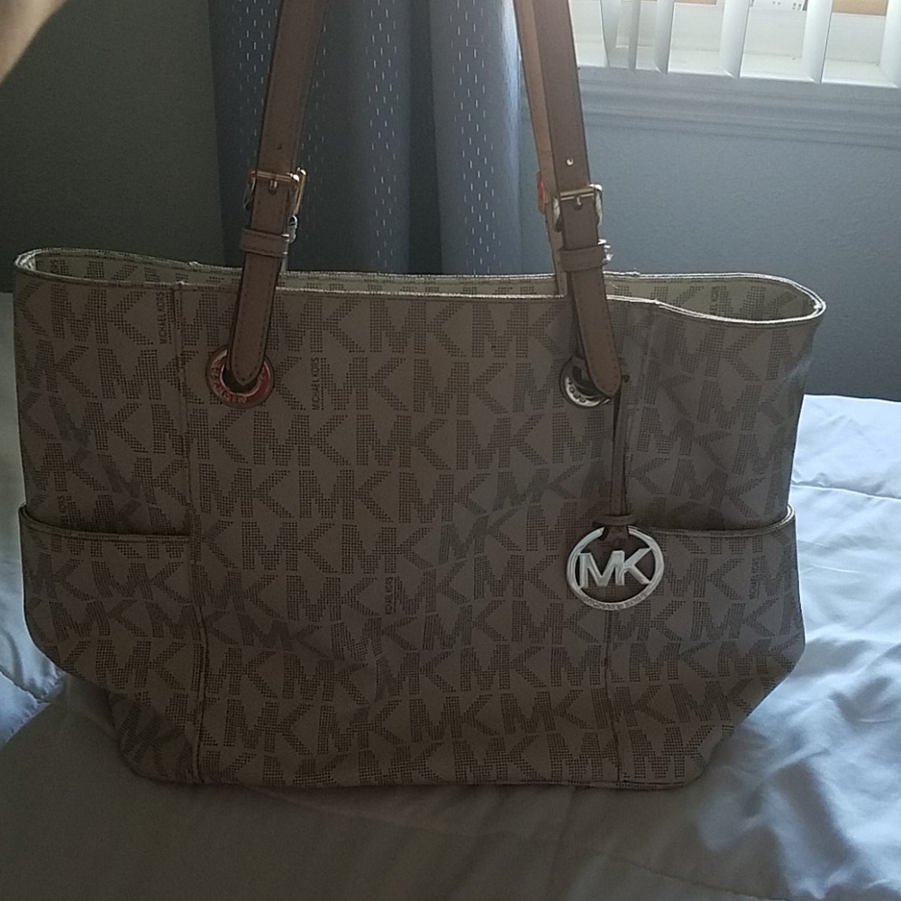 Michael Kors bag